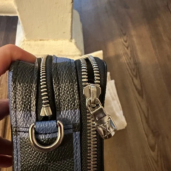 Louis Vuitton Blue and Black Limited Edition Crossbody/Shoulder Bag - Picture 7 of 11